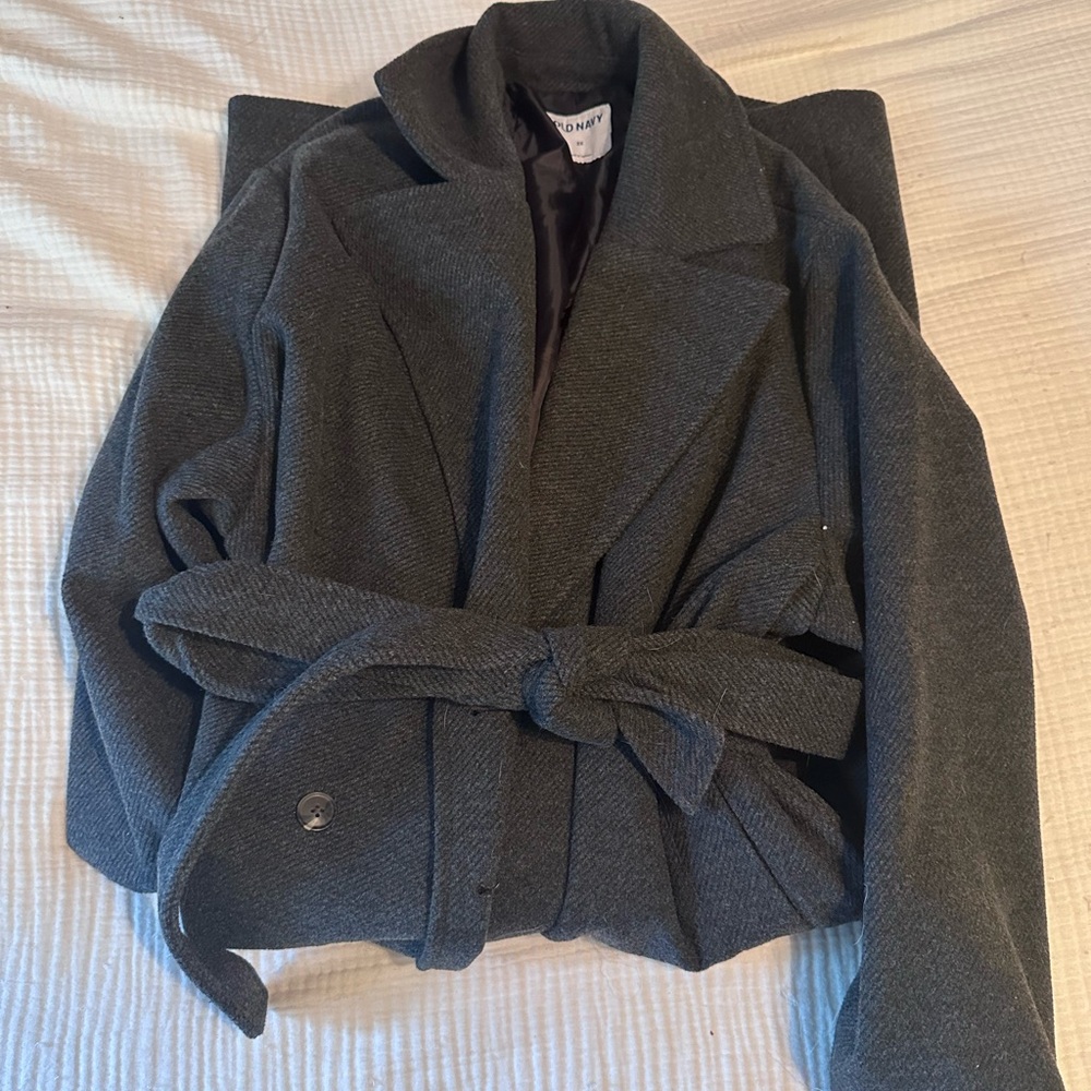 Old Navy Oversized Belted Coat in Heather Gray- 3X - Picture 3 of 9